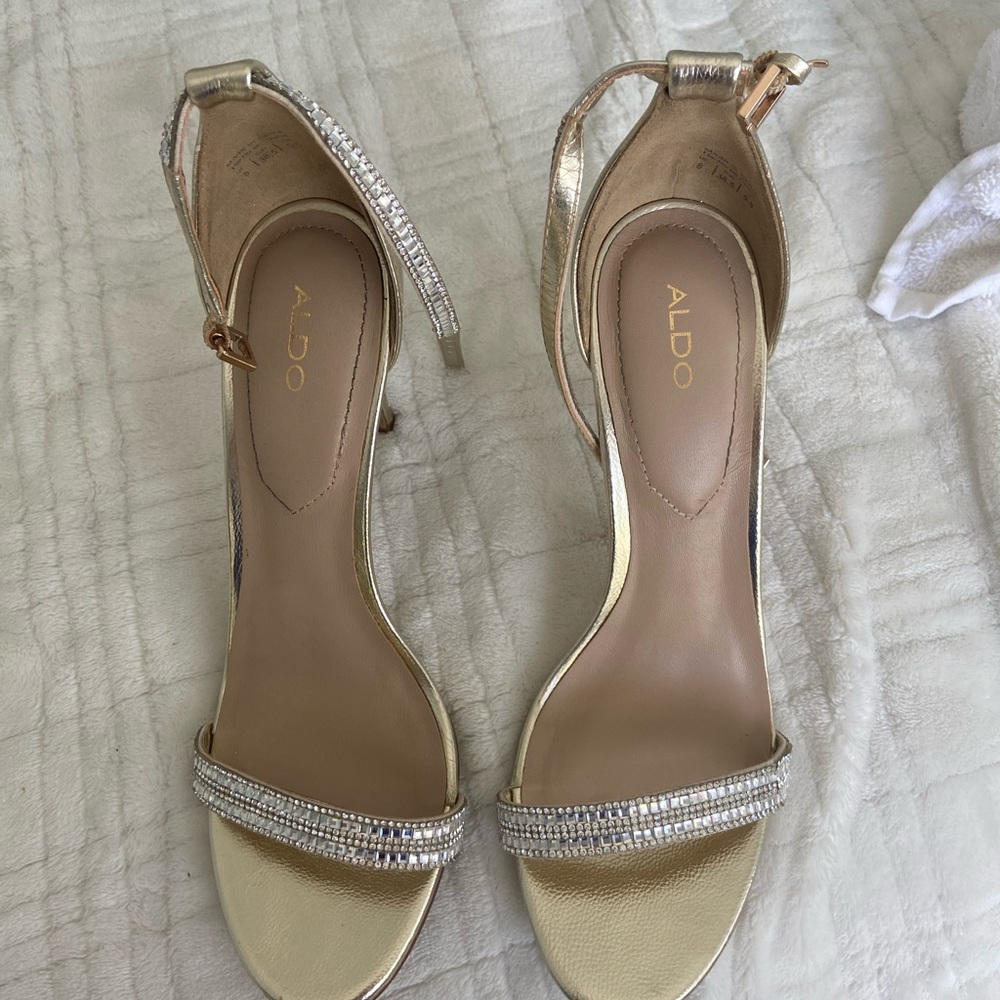 Aldo gold heels